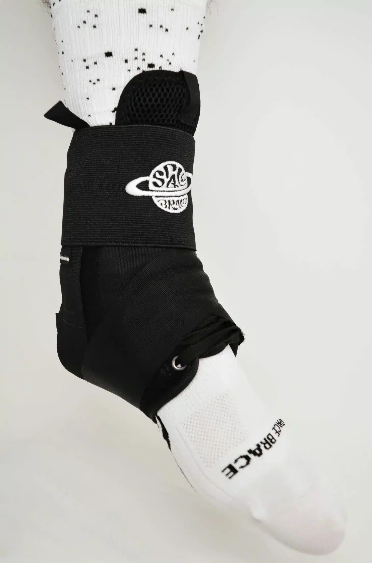 SPACE BRACE ANKLE BRACE 2.0 4 SPACE BRACE ANKLE BRACE 2.0